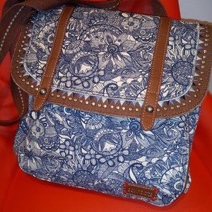 SakRoots Convertible BackPack